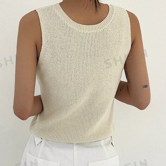 Ribbed knit sweater vest - Picture 2 of 3